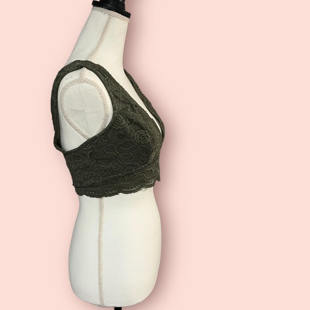 Bebe lined lace bralette top size M EUC - Picture 6 of 7